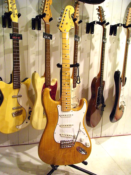Fender Japan 70s Stratocaster Custom - Teenarama! Used Guitar and 